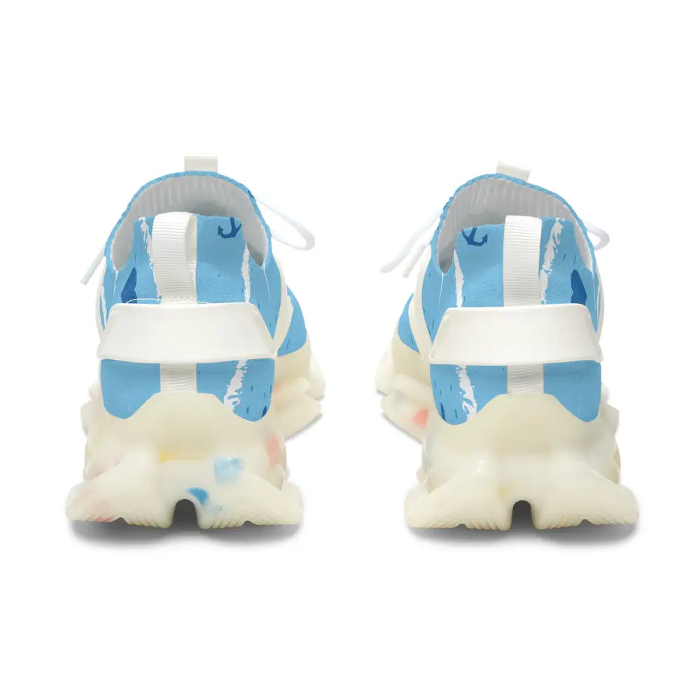 Women’s mesh sneakers in light blue with eva shock-absorbing sole and deodorant memory-foam insole featuring paint-splatter design
